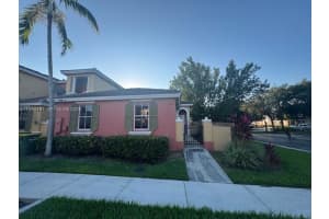 2288 Ne 42 Avenue, Homestead