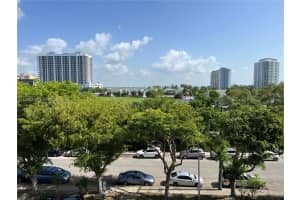 1801 S Treasure Dr 512a, North Bay Village