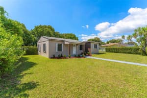 10170 170th Ter , Miami, FL 33157 - MLS#A11992244