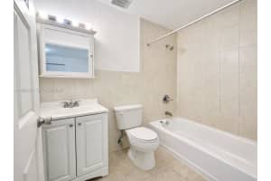 2471 NW 18th Terrace a, Miami, FL 33125, - MLS#A11992254