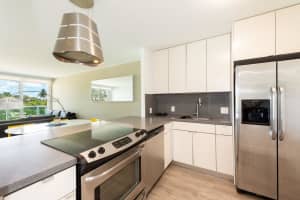 100 Bayview Dr APT 210, Sunny Isles Beach, FL 33160, - MLS#A11992271