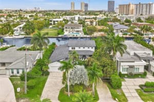 472 Sunset Dr Hallandale Beach, FL 33009 - MLS#A11992281