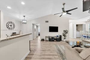 2796 S University Dr 2202 Davie, FL 33328 - MLS#A11992282