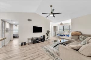 2796 S University Dr 2202 Davie, FL 33328 - MLS#A11992282