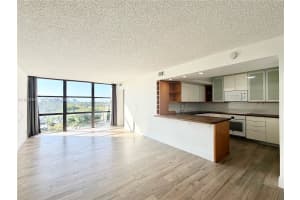 1000 Parkview Dr 723 Hallandale Beach, FL 33009 - MLS#A11992306