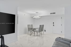 210 174th St APT 2112, Sunny Isles Beach, FL 33160, - MLS#A11992317
