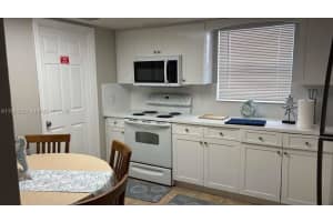 1120 24th Ave , Pompano Beach, FL 33062 - MLS#A11992325