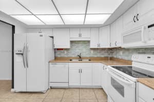 18011 Biscayne Blvd 903 Aventura, FL 33160 - MLS#A11992363