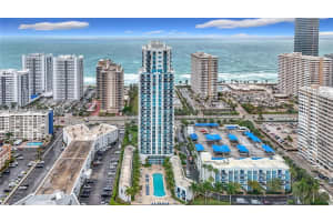 1945 Ocean Dr , Hallandale Beach, FL 33009 - MLS#A11992388