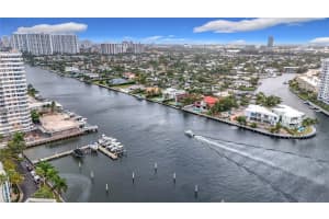 1945 Ocean Dr , Hallandale Beach, FL 33009 - MLS#A11992388
