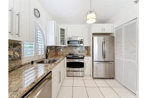 9008 Collins Ave , Surfside, FL 33154 - MLS#A11992425