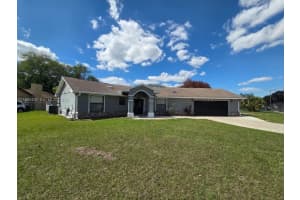 2356 Royal Oaks Blvd , Kissimmee, FL 34744 - MLS#A11992433