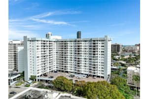 137 Golden Isles Dr 1214, Hallandale Beach