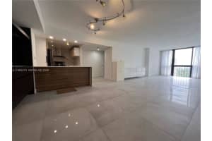 2333 Brickell Ave 2310, Miami