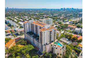 888 Douglas Rd APT 807, Coral Gables, FL 33134, - MLS#A11992540