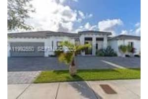 19303 Sw 132nd Path, Miami