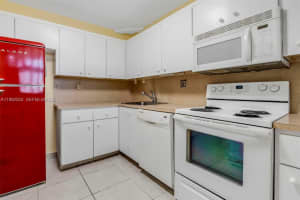 3671 Environ Blvd APT 368, Lauderhill, FL 33319, - MLS#A11992552