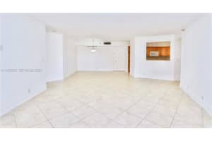 3500 Mystic Pointe Dr 1207 Aventura, FL 33180 - MLS#A11992570