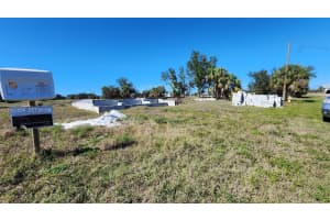 4 E Brig Cr Placida, FL 33946 - MLS#A11992584