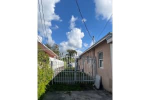 2845 Sw 21st Ter Miami, FL 33145 - MLS#A11992596