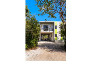 20 Coral Dr Key Largo, FL 33037 - MLS#A11992639