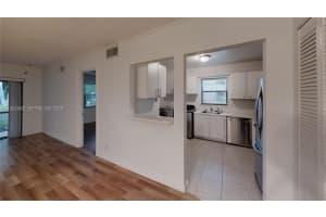 301 Pine Island Rd , Plantation, FL 33324 - MLS#A11992682