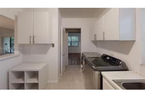 301 Pine Island Rd , Plantation, FL 33324 - MLS#A11992682