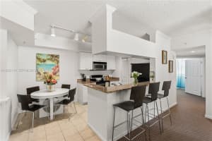 17100 Bay Rd , Sunny Isles Beach, FL 33160 - MLS#A11992714