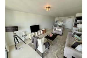 2780 183rd St , Aventura, FL 33160 - MLS#A11992723