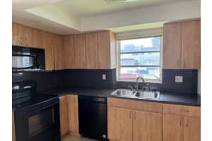 7350 82nd St , Miami, FL 33143 - MLS#A11992726