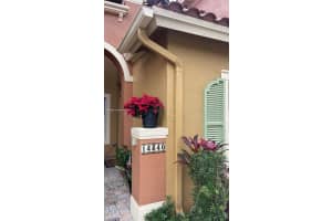 1083 160 ave , Pembroke Pines, FL 33027 - MLS#A11992755