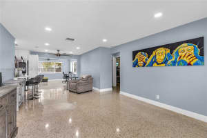 819 32nd Ave , Hollywood, FL 33021 - MLS#A11992771