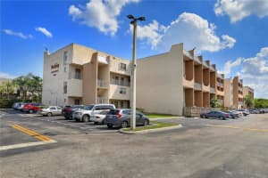 10900 SW 104th St APT 110, Miami, FL 33176, - MLS#A11992805