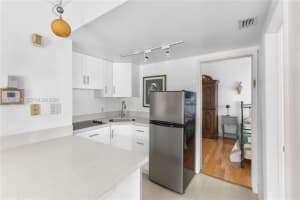 750 Pennsylvania Ave 3 Miami Beach, FL 33139 - MLS#A11992806