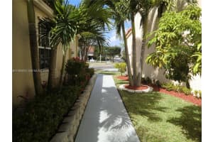 1593 158th Ave , Pembroke Pines, FL 33028 - MLS#A11992833