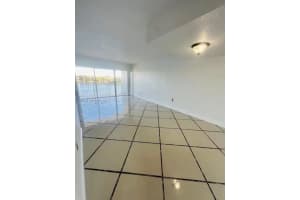 9351 Fontainebleau Blvd , Miami, FL 33172 - MLS#A11992836