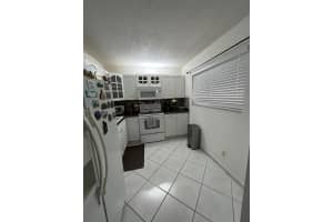 17000 NW 67th Ave APT 123, Hialeah, FL 33015, - MLS#A11992839