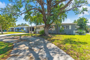 2221 Alcazar Drive, Miramar, FL 33023 - MLS#A11992878
