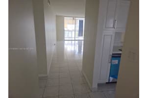 320 12th Ave , Hallandale Beach, FL 33009 - MLS#A11992882