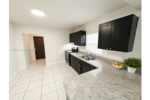 8013 Nw 10th Ct 0 Miami, FL 33150 - Off Market