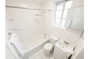 8013 Nw 10th Ct 0 Miami, FL 33150 - Off Market