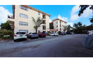 650 Tennis Club Dr 308 Fort Lauderdale, FL 33311 - MLS#A11992898