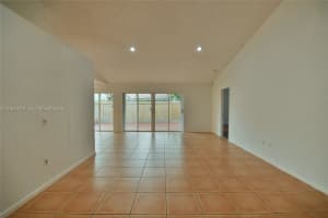 10380 46th St , Doral, FL 33178 - MLS#A11992910