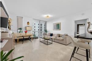 1050 Brickell Ave , Miami, FL 33131 - MLS#A11992940