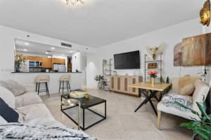 1050 Brickell Ave , Miami, FL 33131 - MLS#A11992940