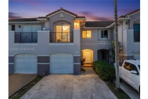 10210 Sw 154th Pl 111, Miami