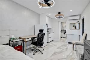 6761 Allen St , Hollywood, FL 33024 - MLS#A11992957