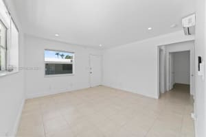 2457 183rd St , North Miami Beach, FL 33160 - MLS#A11992977