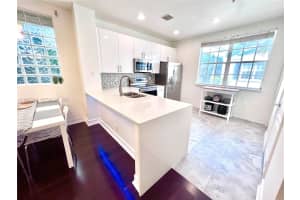 450 2nd Ave , Fort Lauderdale, FL 33301 - MLS#A11992982