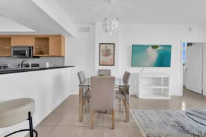 140 Dixie Hwy , Hollywood, FL 33020 - MLS#A11992989